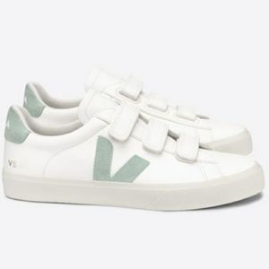 VEJA Recife Velcro Sneakers, 10